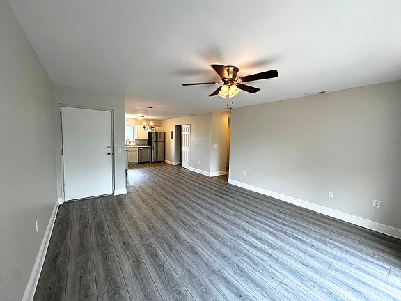 5th image of 2621 Pine Lake Ter Unit C