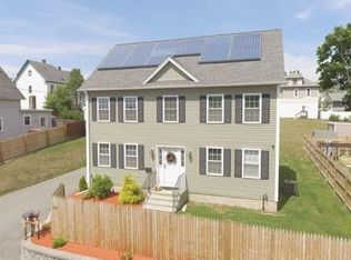 545 Chelmsford St, Lowell, MA 01851