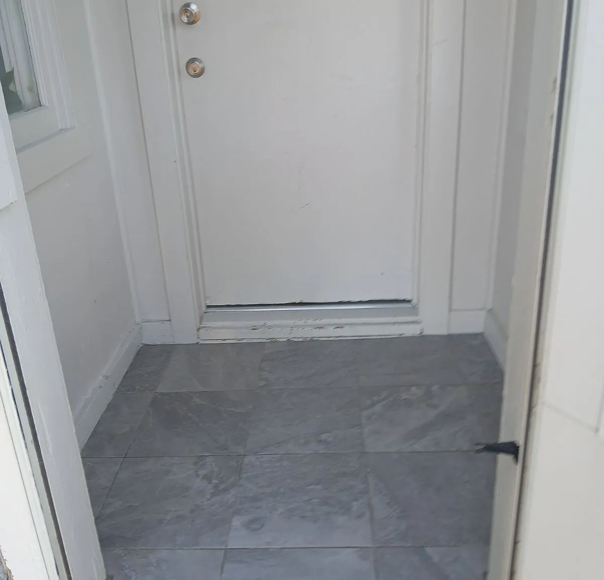 2 bed, 1390 sqft, $1,075 — Photo 2