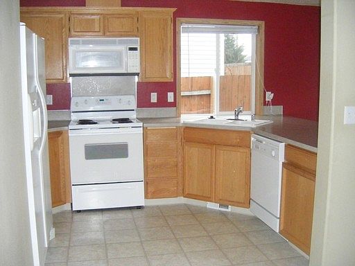 3rd image of 7505 NE 64th Cir