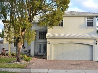 997 SW 104th Way, Pembroke Pines, FL 33025