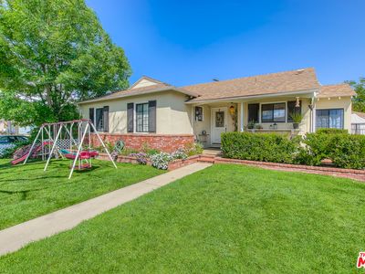 17067 Cantara St, Van Nuys, CA, 91406