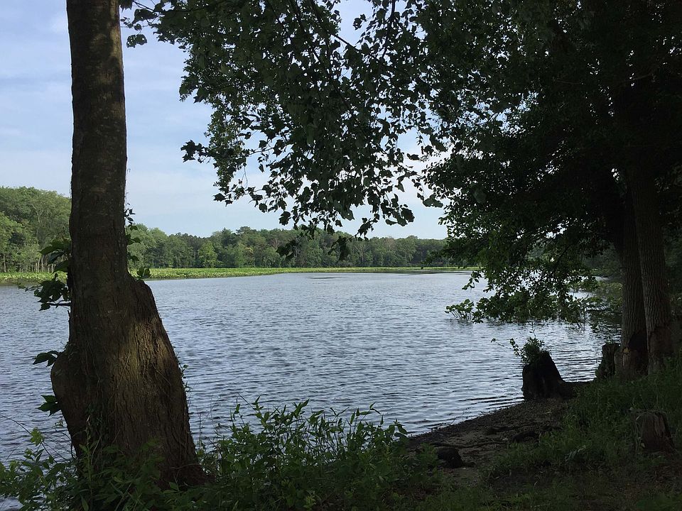 2nd image of 6407 Bailey's Landing Road