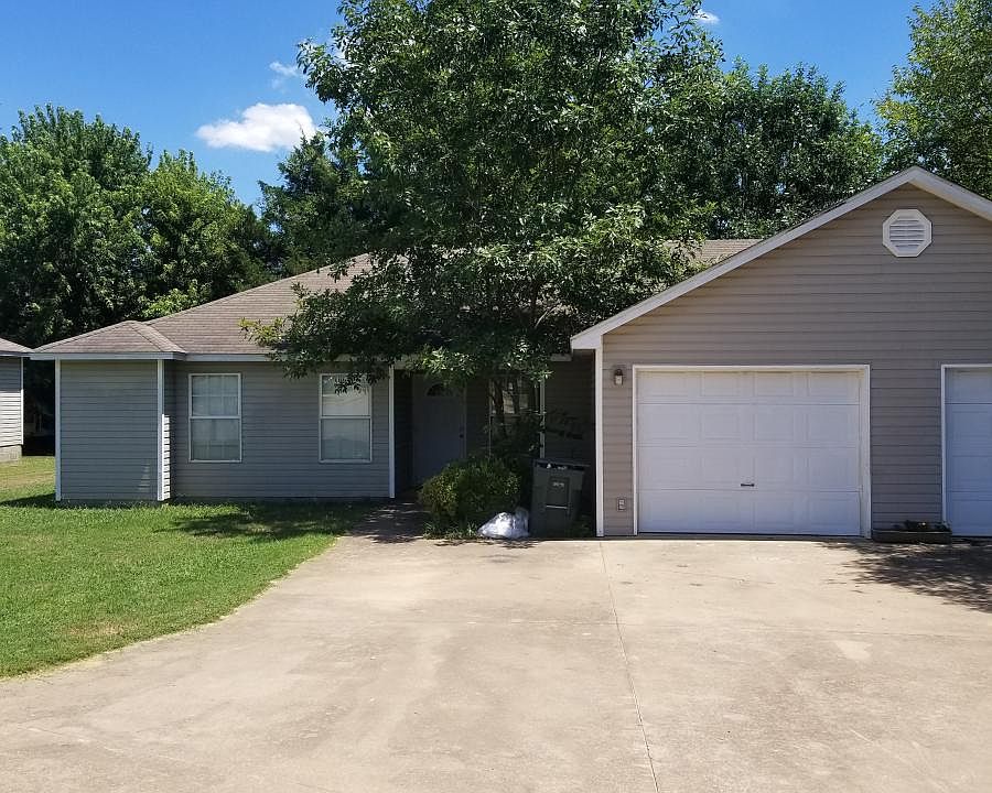 Street View Garage/Driveway