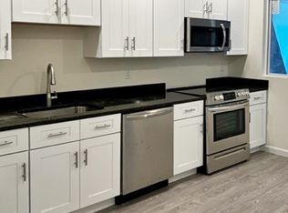 93 Elm St APT 7, North Andover, MA 01845