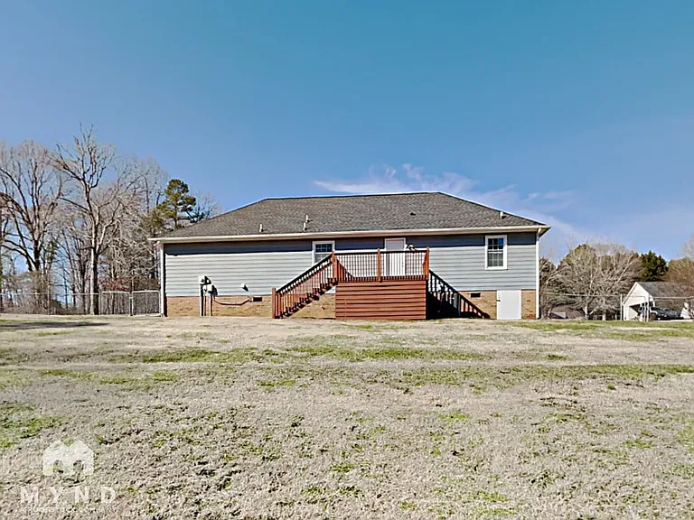 512 Basswood Way — Photo 14