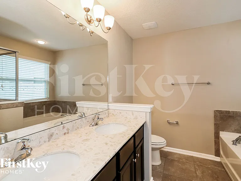 644 Drysdale Dr — Photo 10