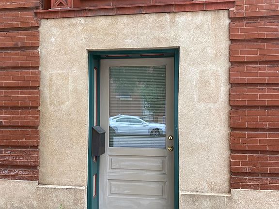 5th image of 2253 S 39th St
