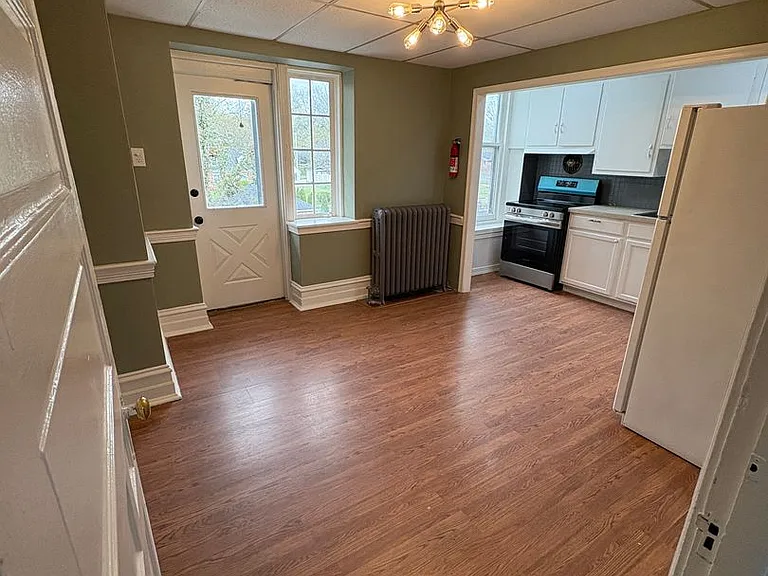 1003 N Charlotte St — Photo 17