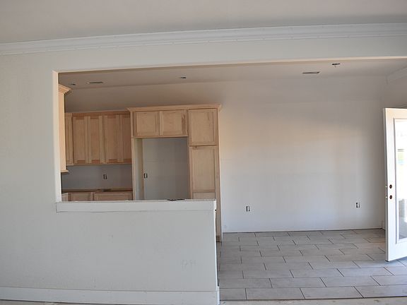 4th image of 1905 E Endura Park Dr