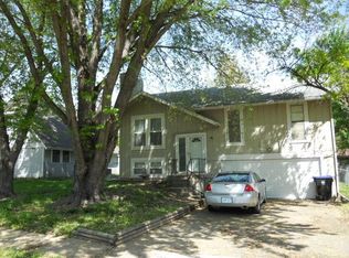 3828 SW Atwood Ave, Topeka, KS 66610