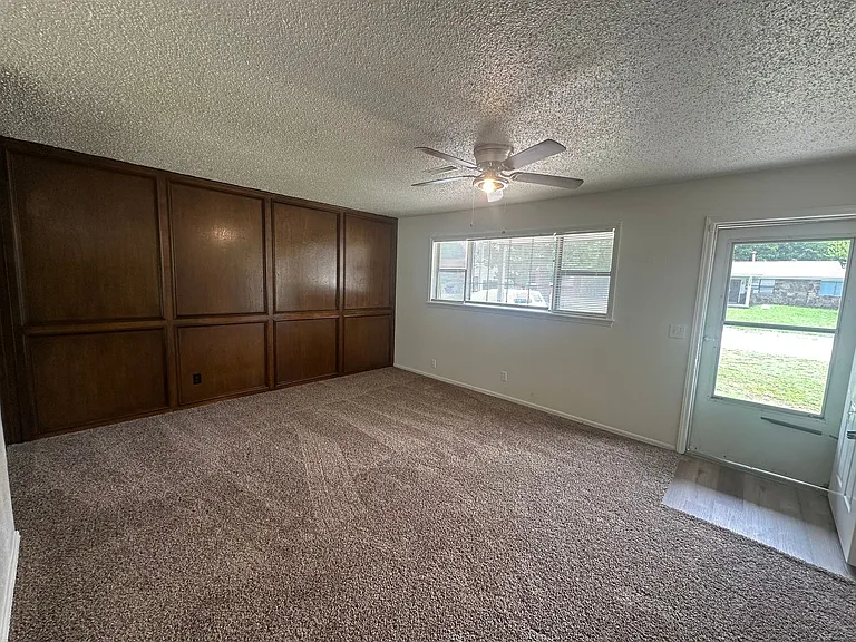 1705 Melody Dr — Photo 10