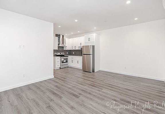 3rd image of 114 Thomas S Boyland St #2R