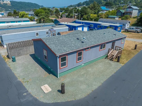 94120 Strahan St Spc 40, Gold Beach, OR 97444