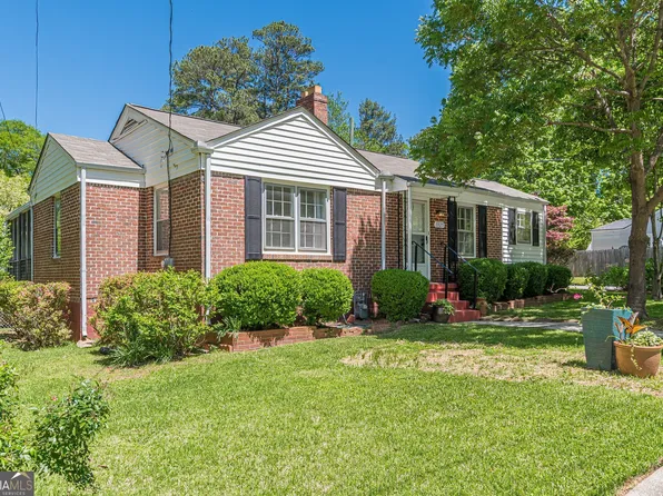 1325 E Forrest Ave, East Pt, GA 30344