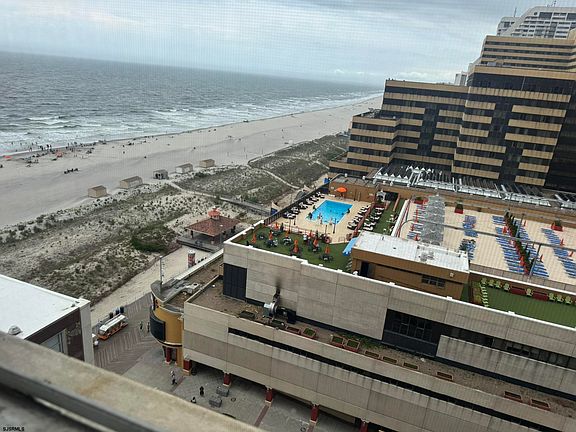 2nd image of 2721 Boardwalk #1212