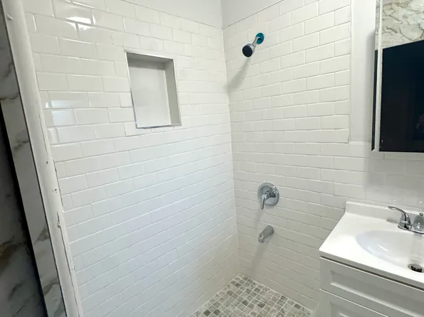 91 Bleecker Street image 5 of 12