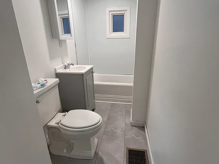 27 Evans St #1F — Photo 6