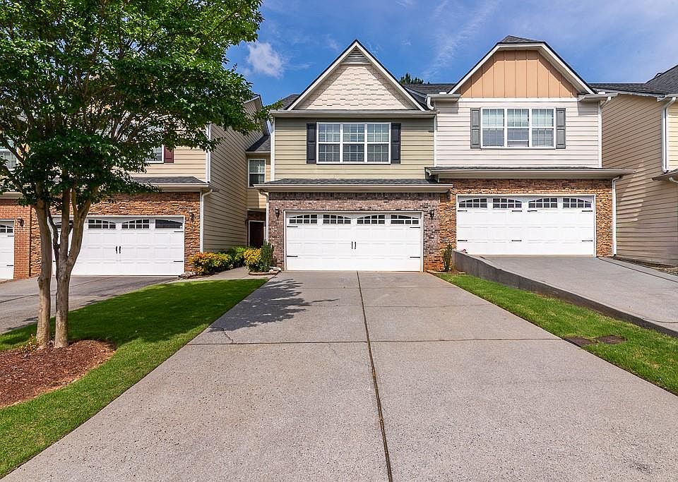 1st image of 4557 Rainier Way NW #18