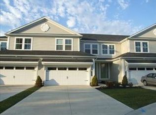183 Seaview Dr, Willowick, OH 44095