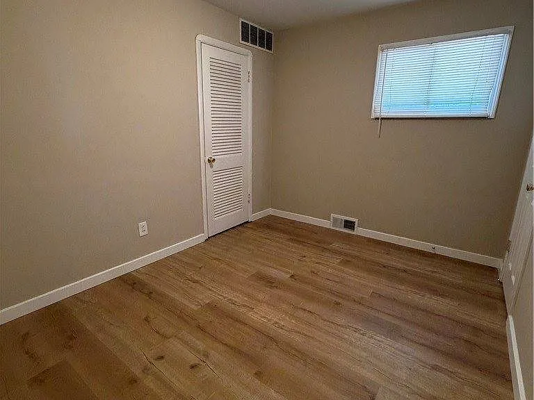 2104 Walter Rd — Photo 13