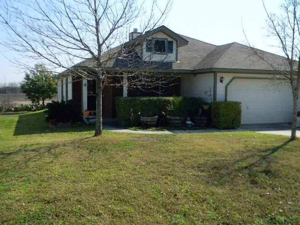 1st image of 204 Fall Creek Dr