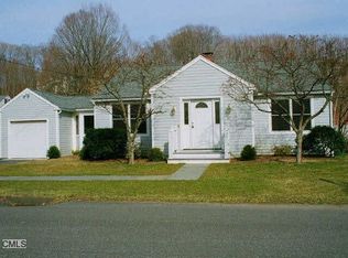 21 Bostwick Pl, New Milford, CT 06776