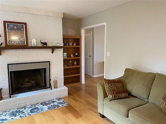 3rd image of 9411 E 82nd St
