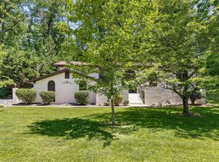 135 Palisades Dr, Signal Mountain, TN 37377