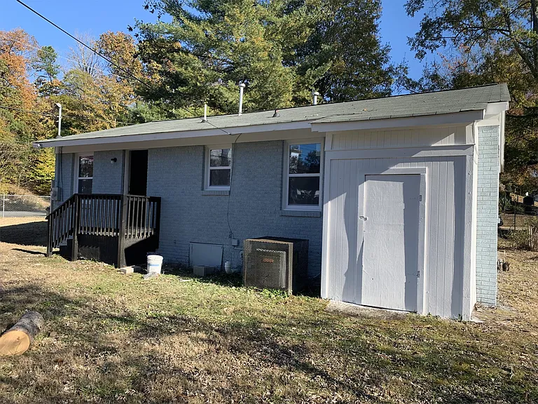 3000 Rodman St — Photo 14