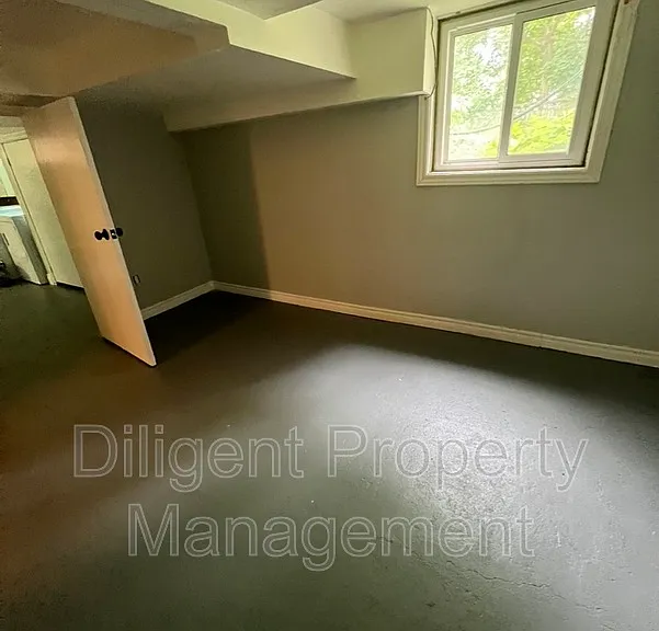 642 Bolivar St #MAIN FLOOR — Photo 61