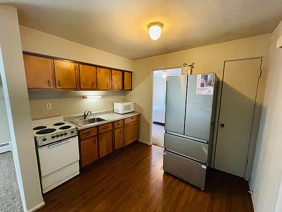 2nd image of 226 Ohio Cir #5