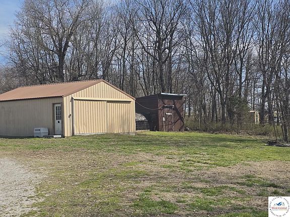 2nd image of 34855 Strawberry Rd