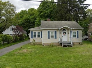 17 Rose Pl, Central Valley, NY 10917