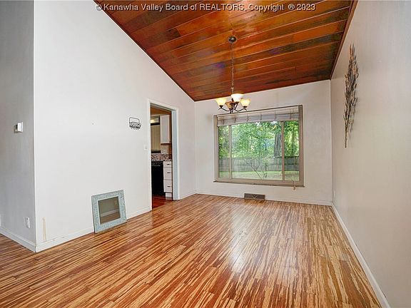 5th image of 507 Dabney Dr