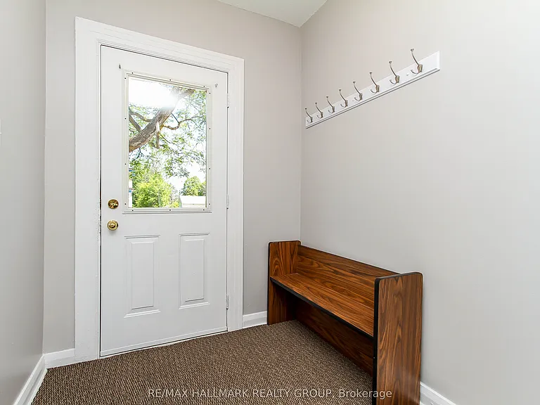 448 Pleasant Park Rd — Photo 2