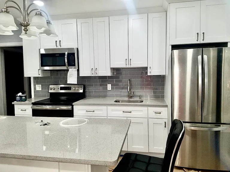 61 Baron De Hirsch Rd #B — Photo 2
