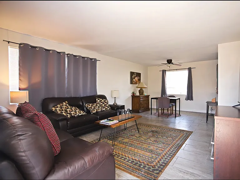 2636 E Culver St — Photo 3