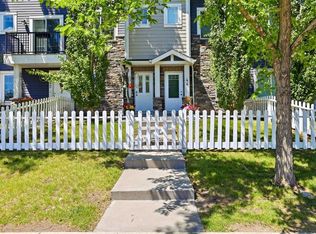 300 E Marina Dr #43, Chestermere, AB T1X0P6