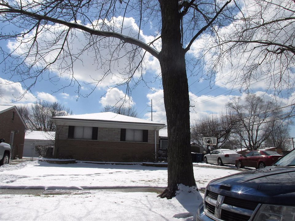 1st image of 32775 Hiveley St