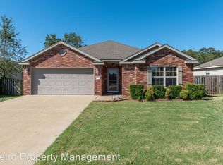 2804 S C St, Rogers, AR 72758
