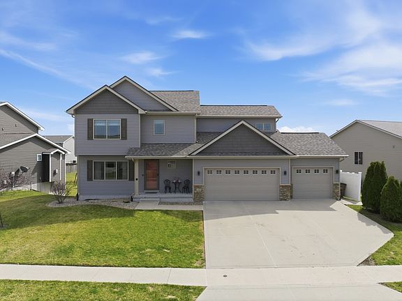 2nd image of 341 Aspen Dr NW
