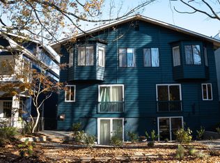1112 33rd Ave, Seattle, WA 98122