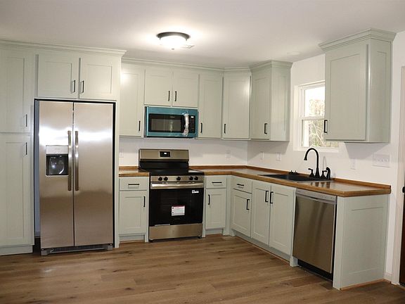 5th image of 145 Broom Dr