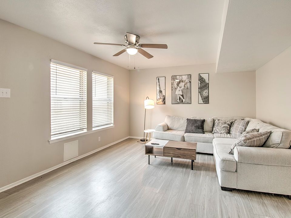 1st image of 1905 W Morton St APT 5