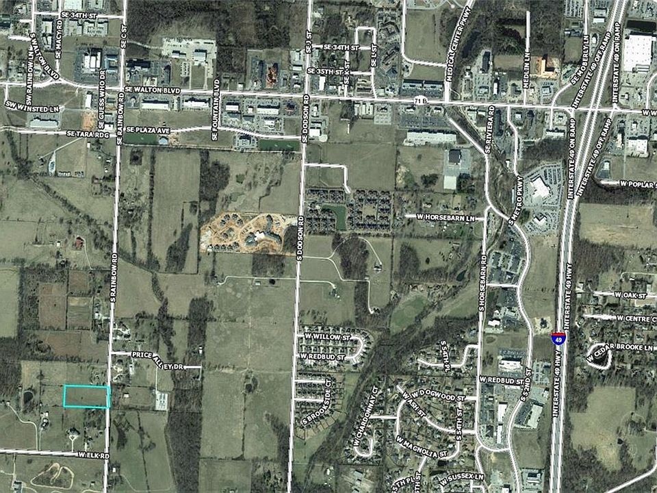 2nd image of 1610 S Rainbow Rd