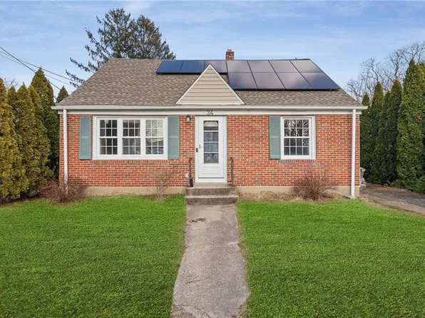 34 Brae St, North Providence, RI 02911