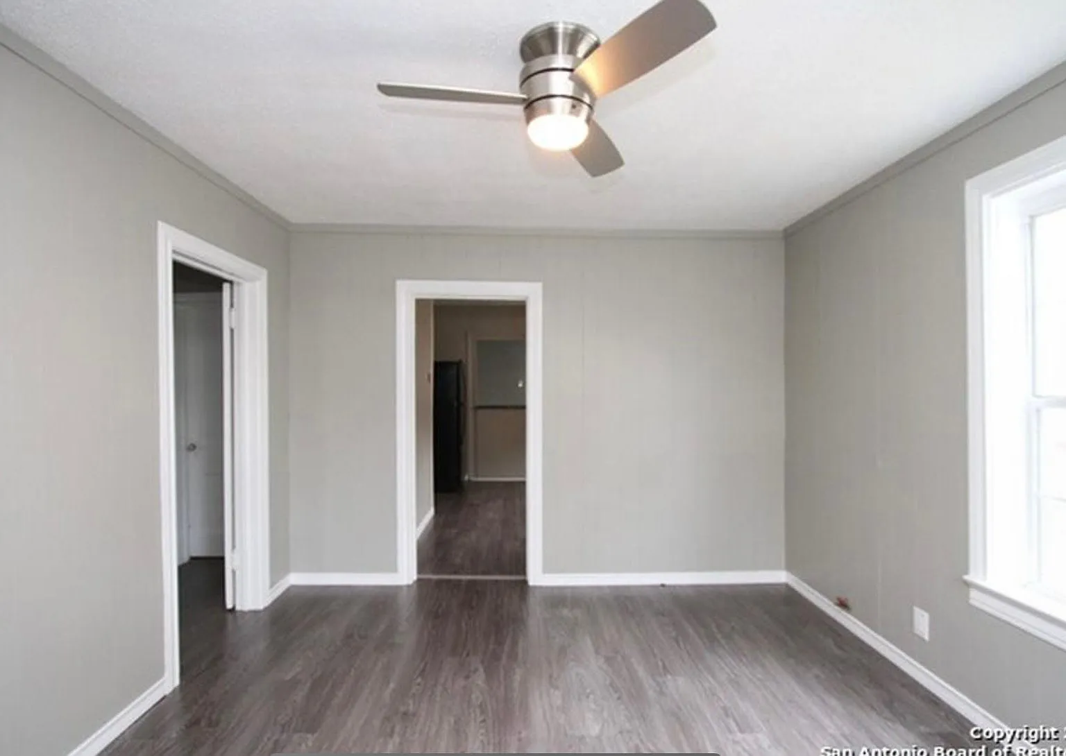 3 bed, 925 sqft, $1,400 — Photo 3