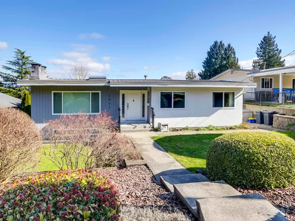 1011 Palmdale St, Coquitlam, BC V3C 3R3