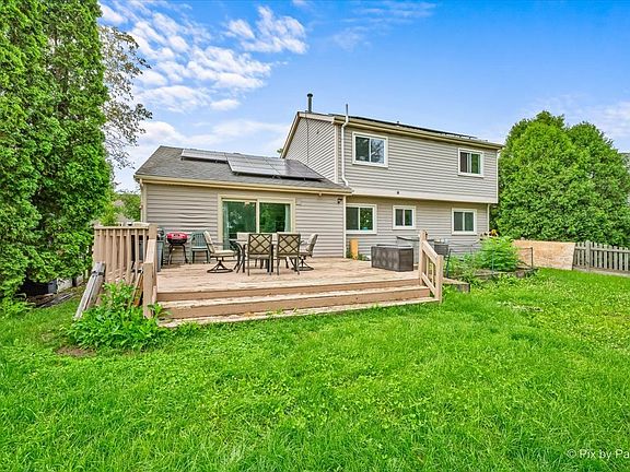 2nd image of 1441 Loch Lomond Dr